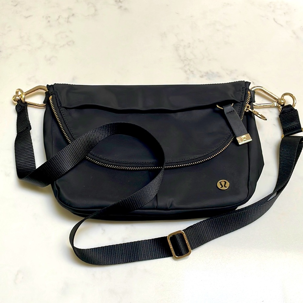 Lululemon All Night Festival Bag